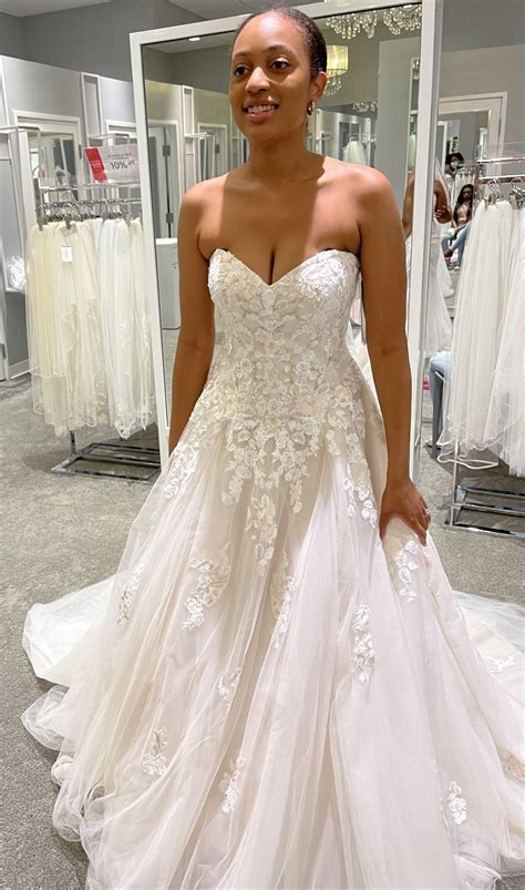 Founded in 1950, David&39;s is the largest bridal and occasion store in America, with 300 locations staffed with expert stylists. . Davids bridal near me
